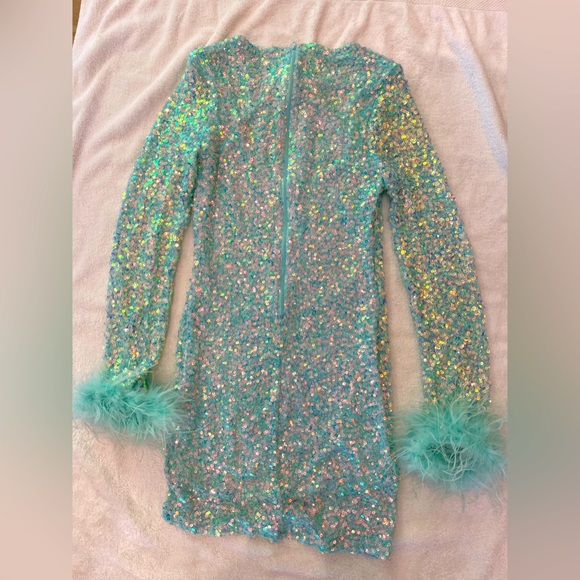 Fashion Nova long sleeve sequin dress - Picture 3 of 4